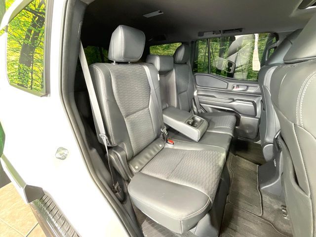 LANDCRUISER 250