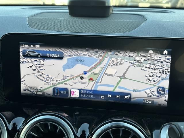 MERCEDES BENZ GLB