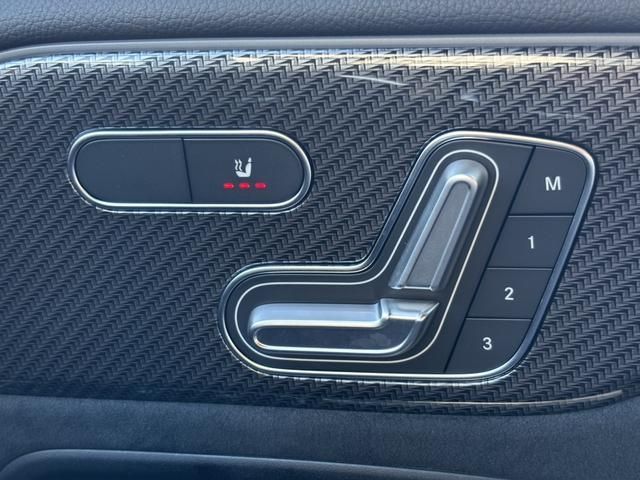 MERCEDES BENZ GLB