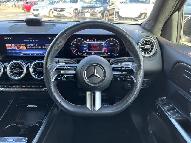 MERCEDES BENZ GLB