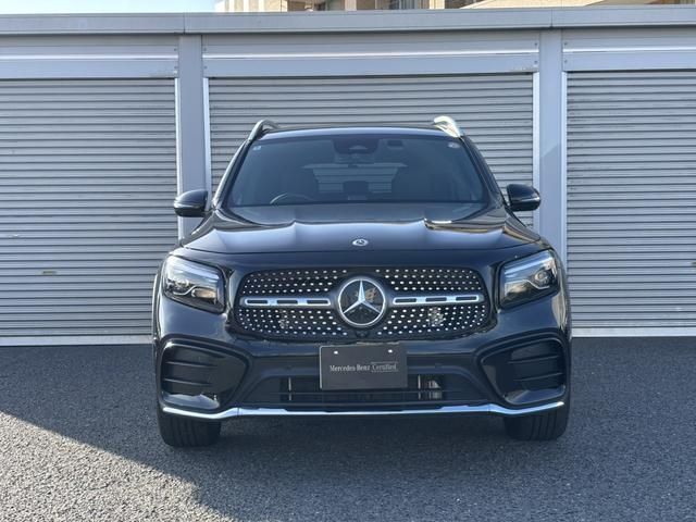 MERCEDES BENZ GLB