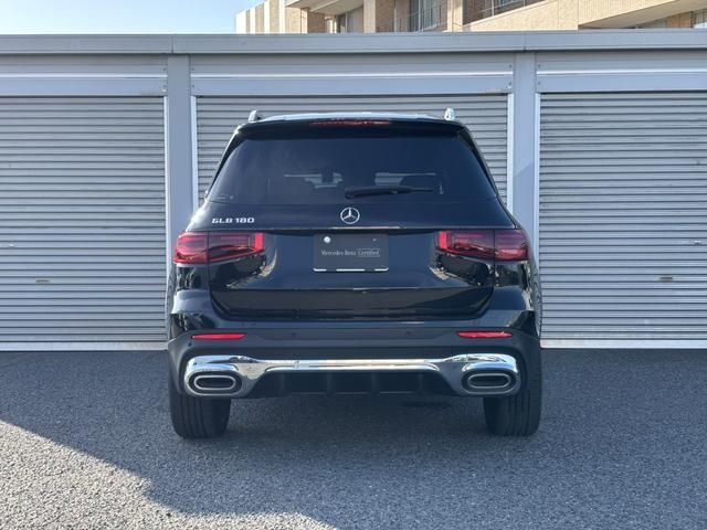 MERCEDES BENZ GLB