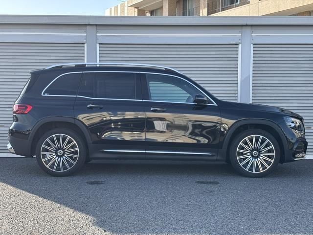 MERCEDES BENZ GLB
