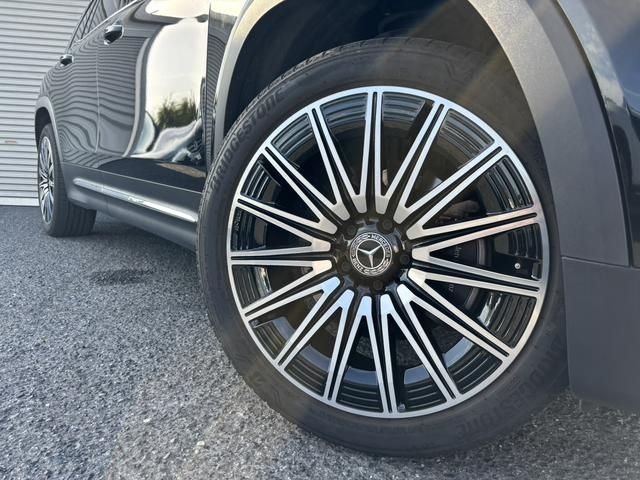 MERCEDES BENZ GLB
