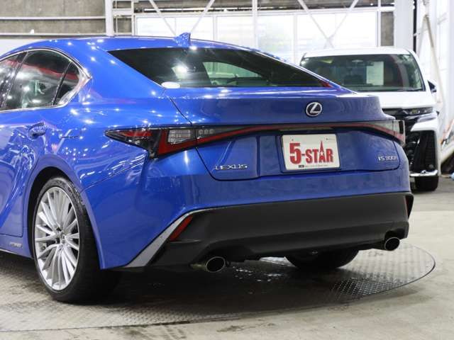LEXUS IS300h