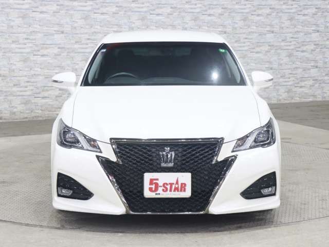 CROWN sedan