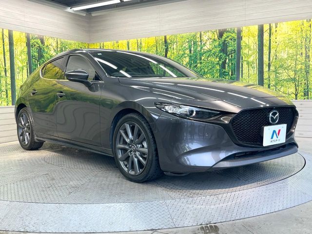 MAZDA3 FASTBACK