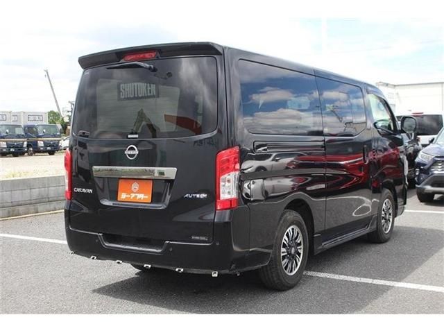CARAVAN van 2WD