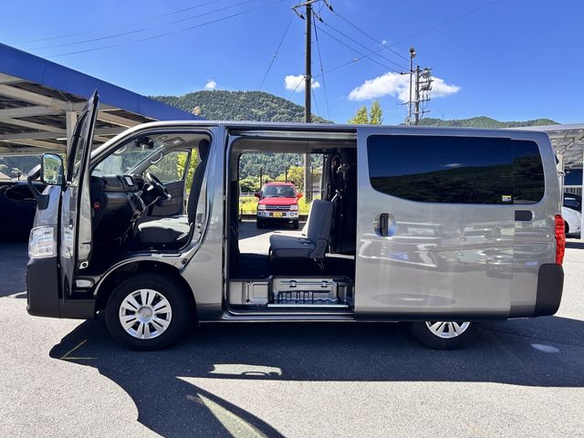 CARAVAN van 1.2t 2WD