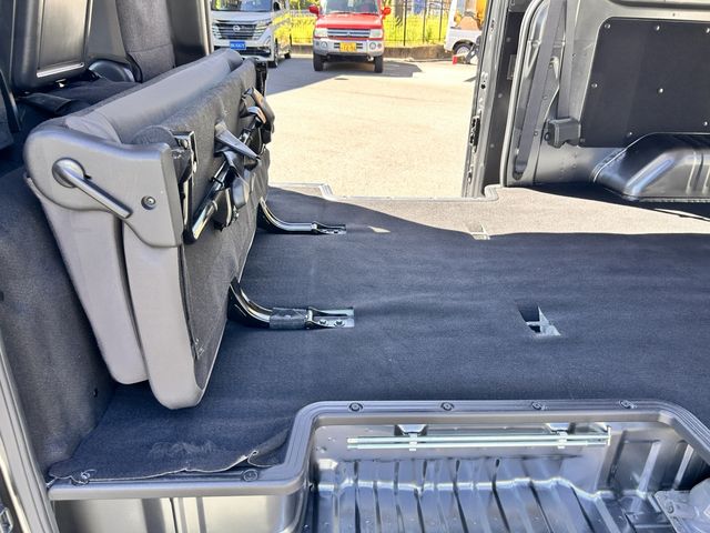 CARAVAN van 1.2t 2WD