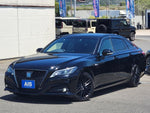 CROWN sedan hybrid