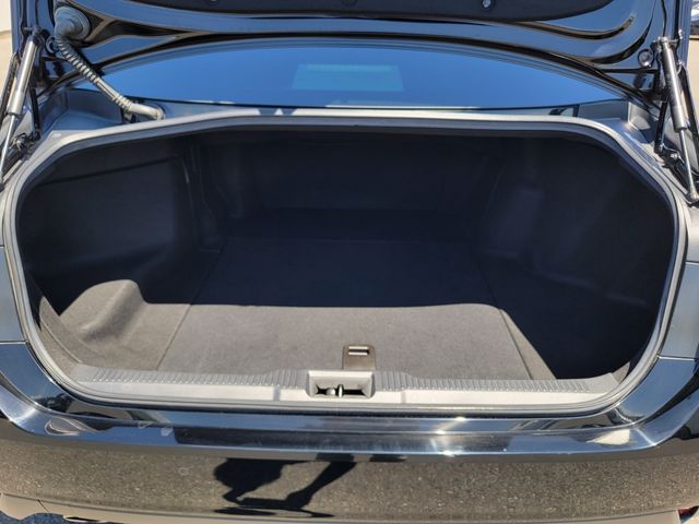 CROWN sedan hybrid