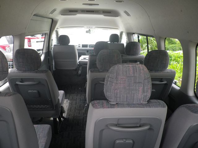 HIACE COMMUTER 4WD