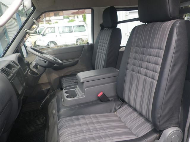 BONGO van 2WD