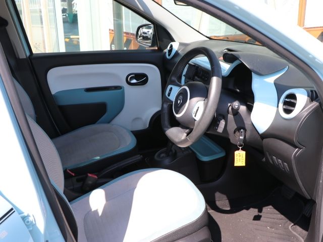 RENAULT TWINGO