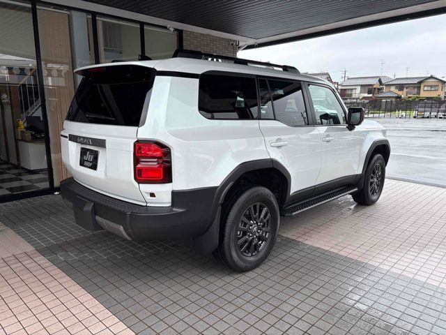 LANDCRUISER 250
