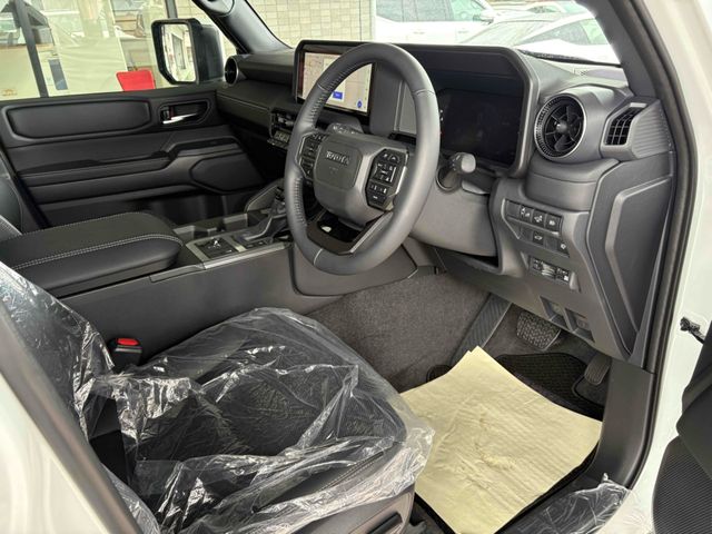 LANDCRUISER 250