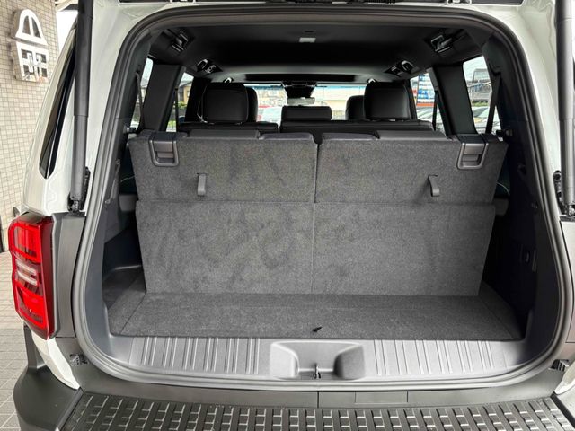 LANDCRUISER 250