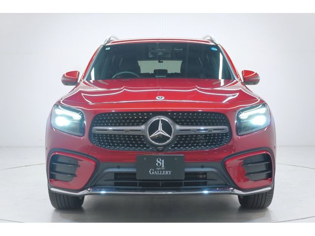 MERCEDES BENZ GLB