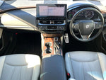 CROWN sedan hybrid