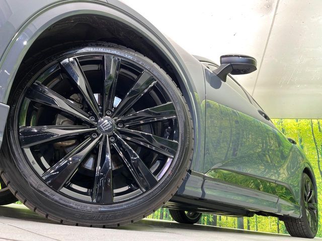 CROWN SPORT