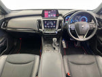 CROWN sedan hybrid