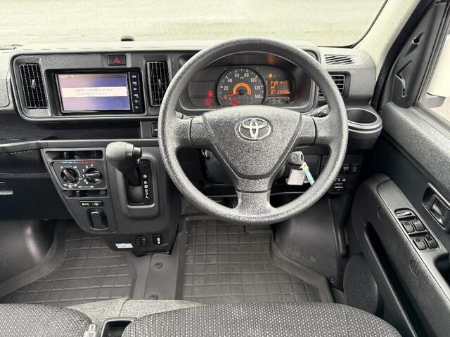 PIXIS van 4WD