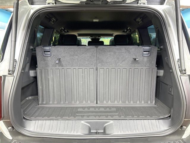 LANDCRUISER 250