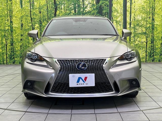LEXUS IS300h