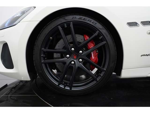 MASERATI GRANTURISMO