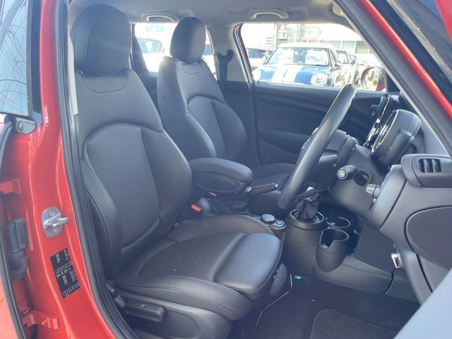 MINI COOPER D 5DOOR