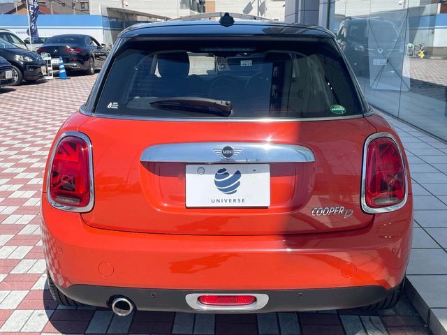 MINI COOPER D 5DOOR