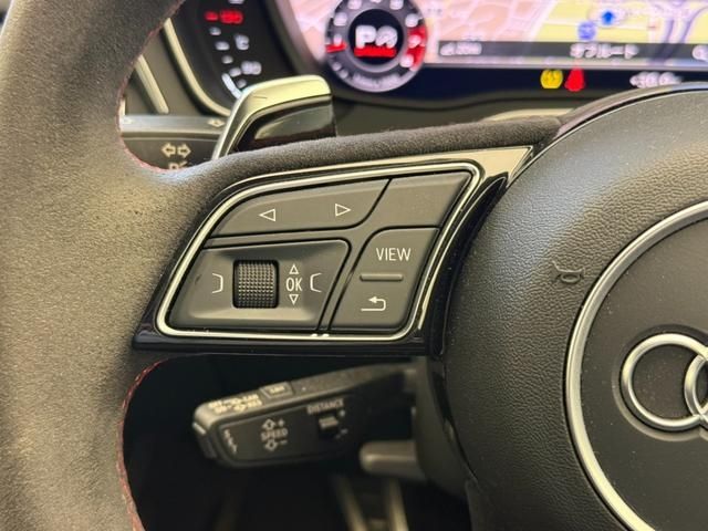 AUDI RS4 AVANT