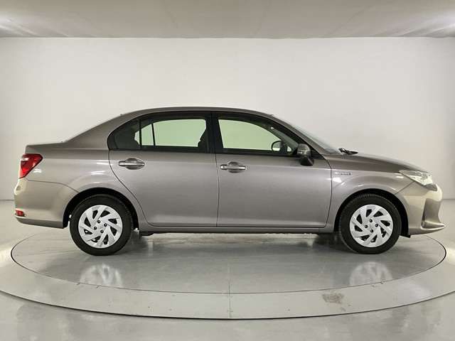 COROLLA AXIO HYBRID