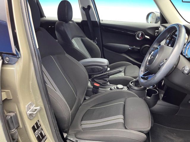 MINI COOPER SD 5DOOR