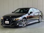 CROWN sedan hybrid