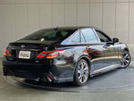 CROWN sedan hybrid