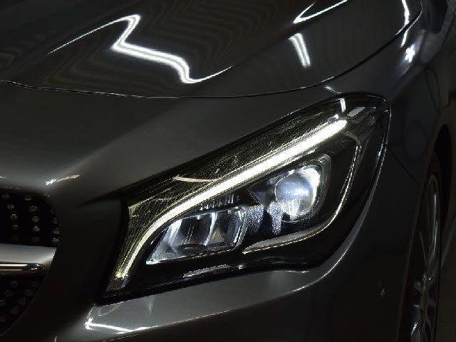 MERCEDES BENZ CLA Shooting Brake