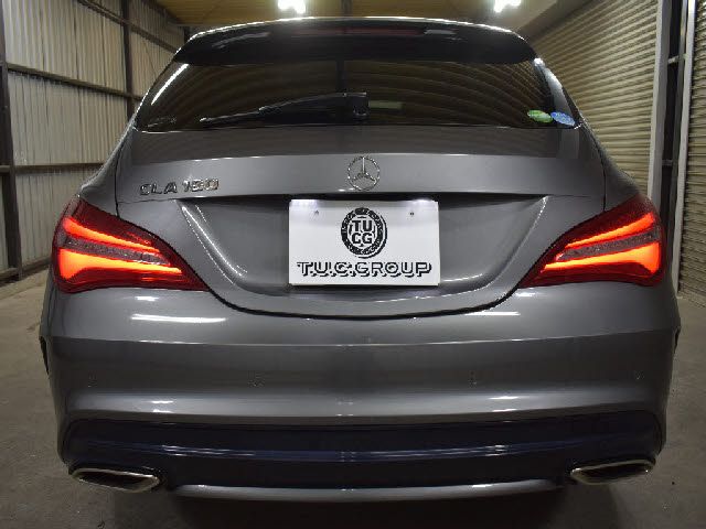 MERCEDES BENZ CLA Shooting Brake