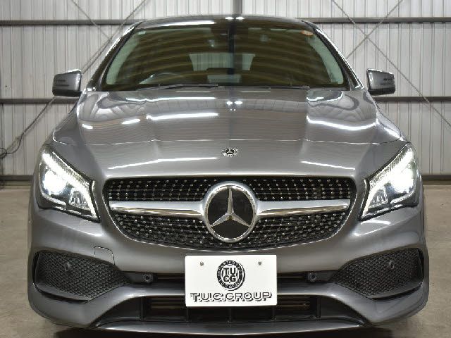 MERCEDES BENZ CLA Shooting Brake