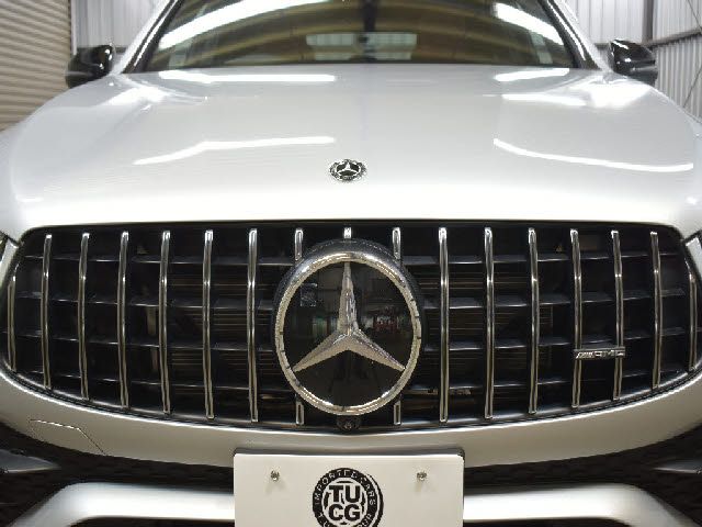 MERCEDES AMG GLCclass