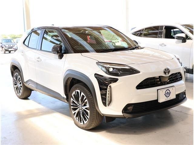 YARIS CROSS HYBRID