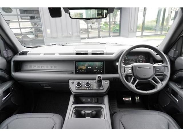 ROVER DEFENDER