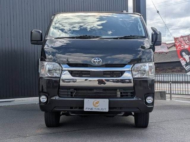 HIACE van 4WD