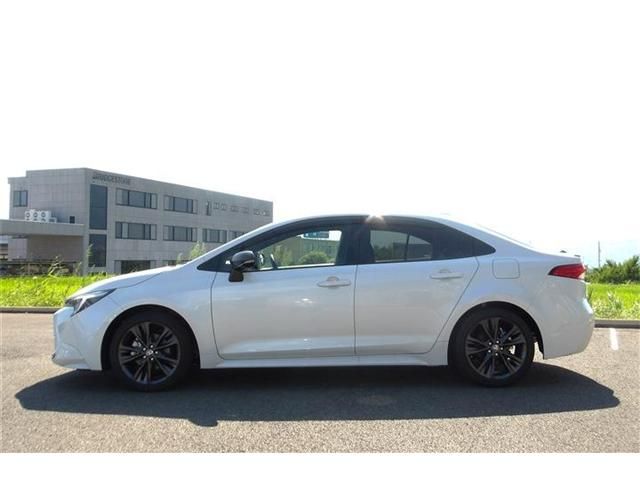 COROLLA sedan HYBRID 4WD