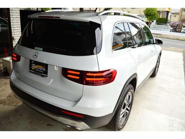 MERCEDES BENZ GLB