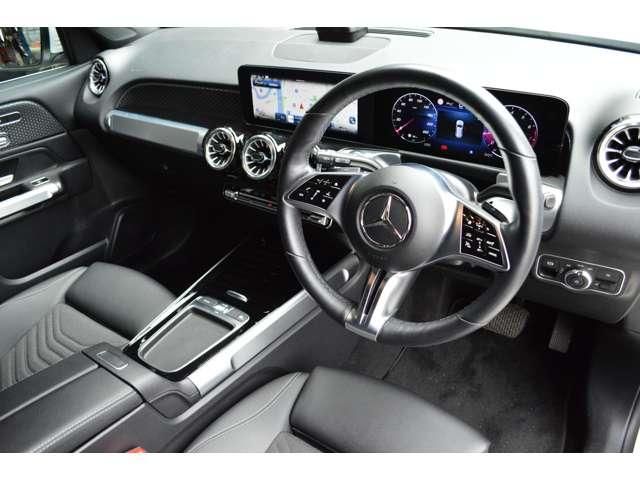 MERCEDES BENZ GLB