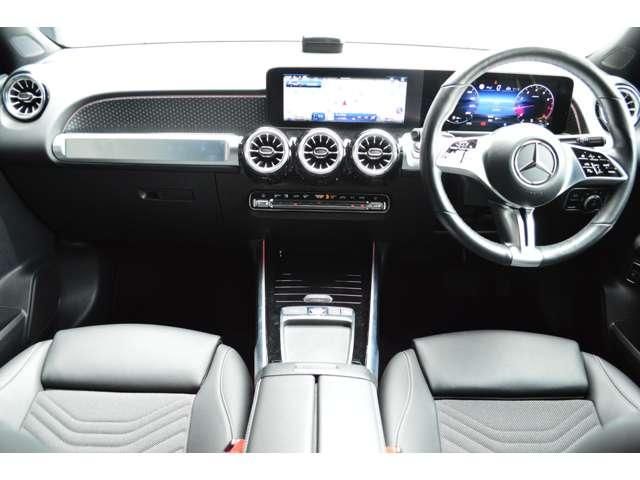 MERCEDES BENZ GLB