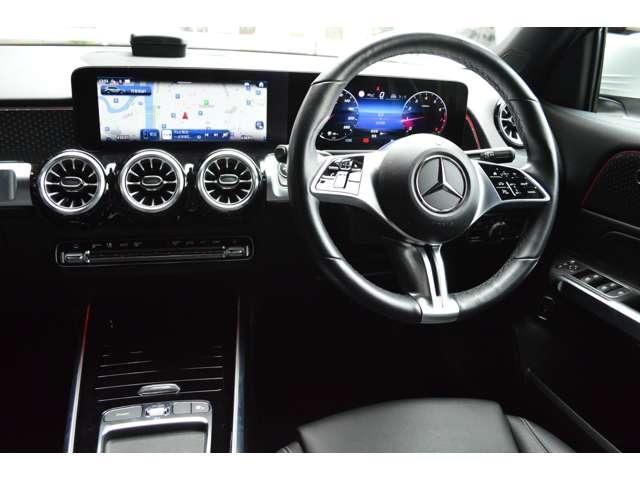 MERCEDES BENZ GLB