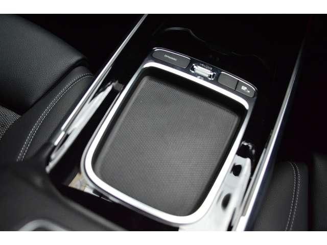 MERCEDES BENZ GLB